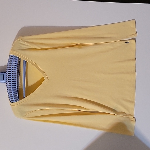 *2 for 1 Bargain, Yellow and Navy Long Sleeve Tops, size M - Picture 2 of 11